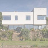 ain5HouseinSurreyHill